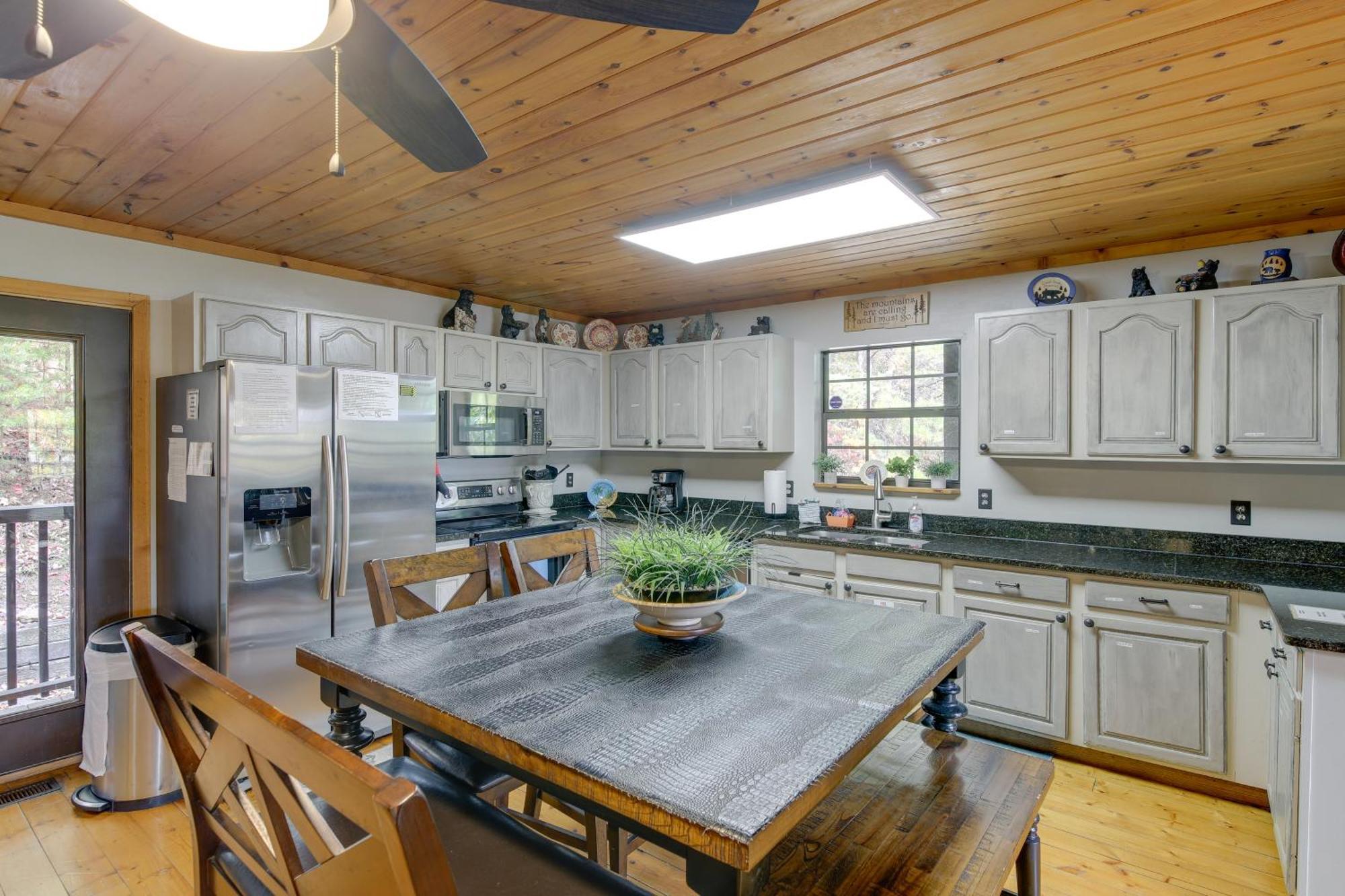 Above And Beyond Pigeon Forge Cabin With Prime Views! Ngoại thất bức ảnh