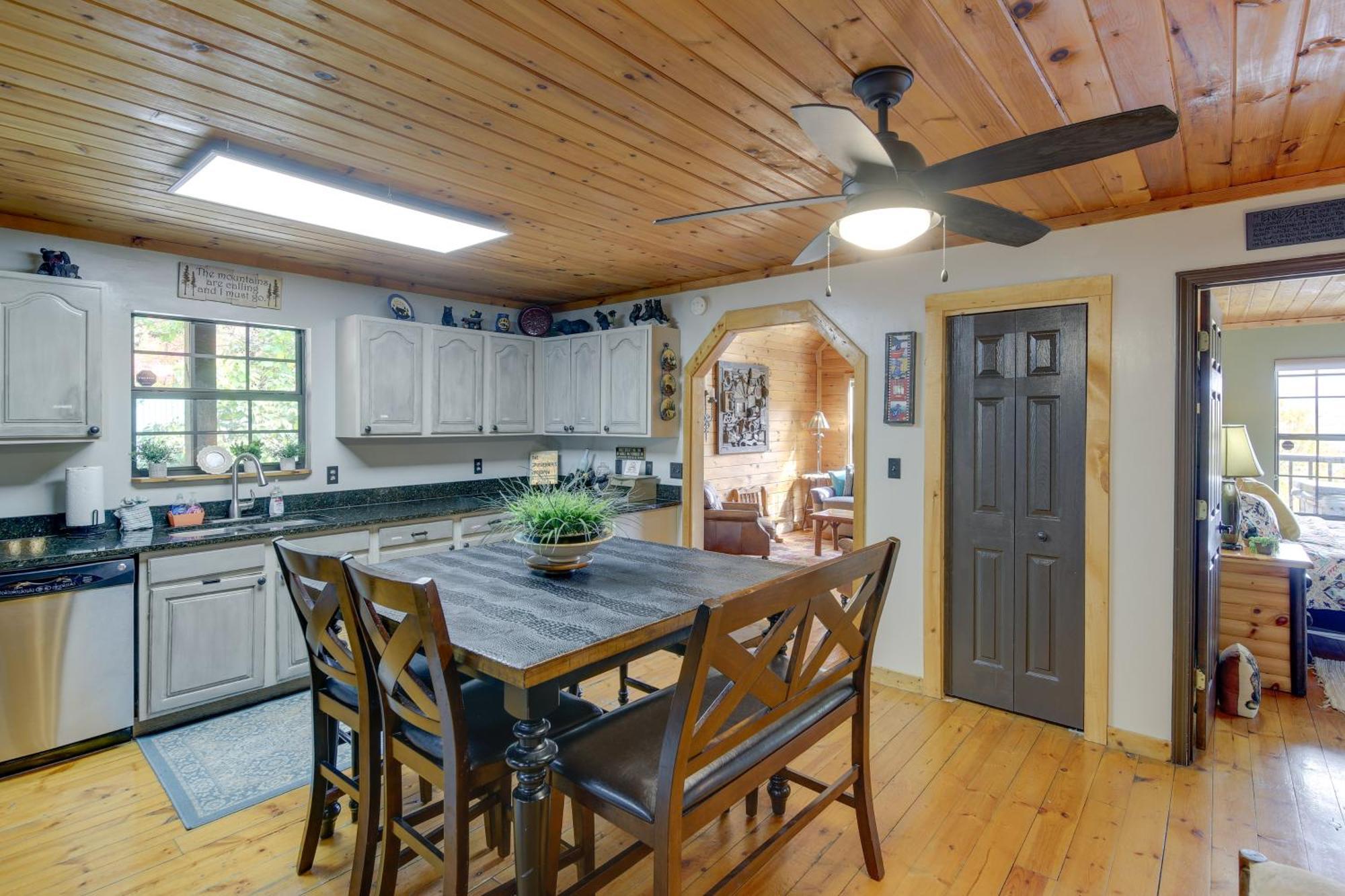 Above And Beyond Pigeon Forge Cabin With Prime Views! Ngoại thất bức ảnh