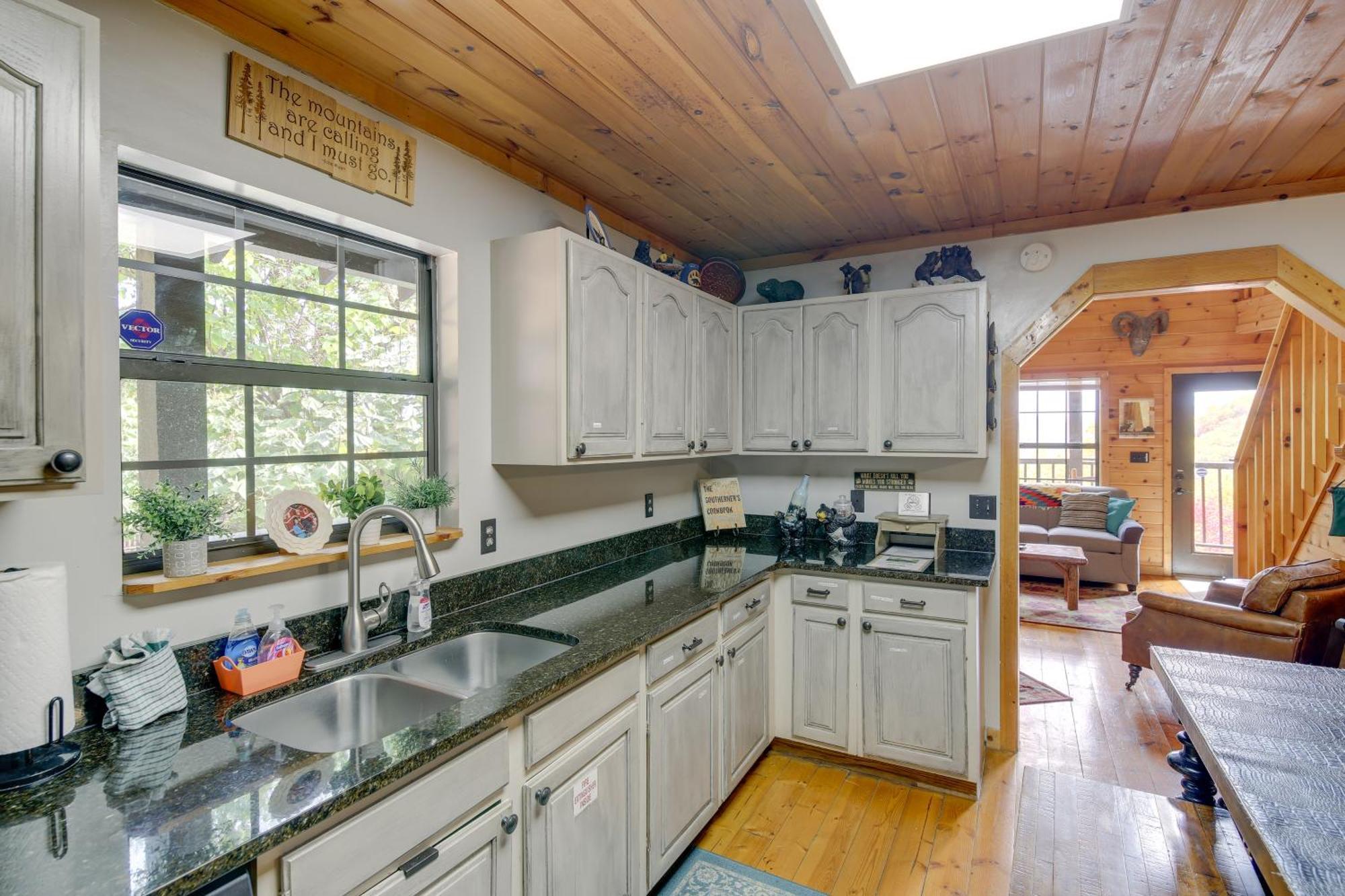 Above And Beyond Pigeon Forge Cabin With Prime Views! Ngoại thất bức ảnh
