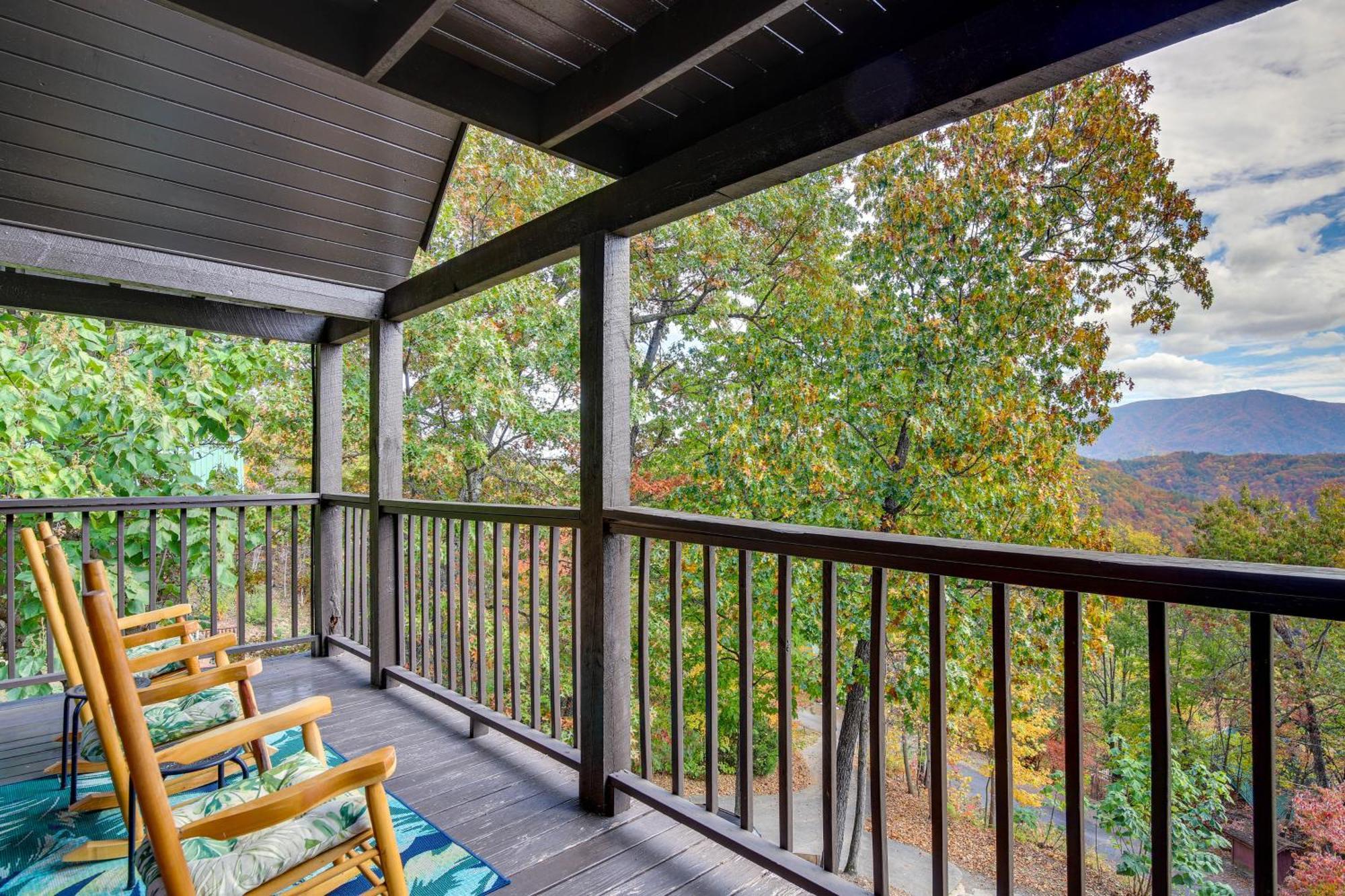 Above And Beyond Pigeon Forge Cabin With Prime Views! Ngoại thất bức ảnh